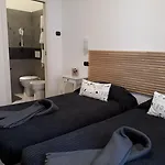 Delfo Πανσιόν 3*