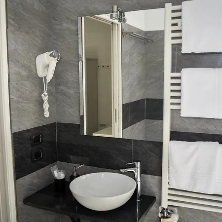 Delfo Guest house 2*