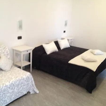 Delfo Guest house 2*